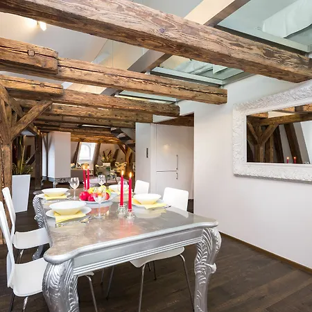 Empirent Castle Apartment