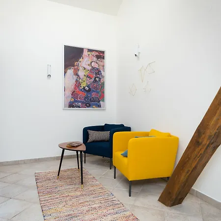 Apartment Empirent Castle