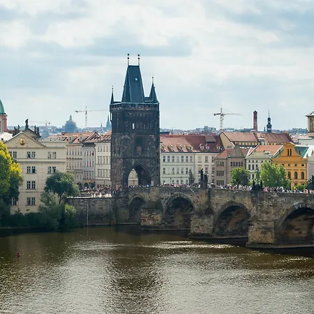 Empirent Castle Apartment Prague