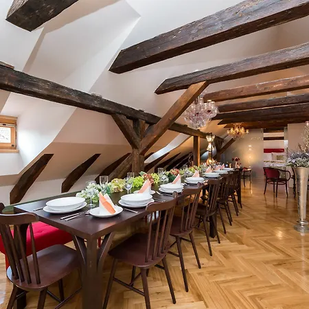 Empirent Castle Apartment Prague