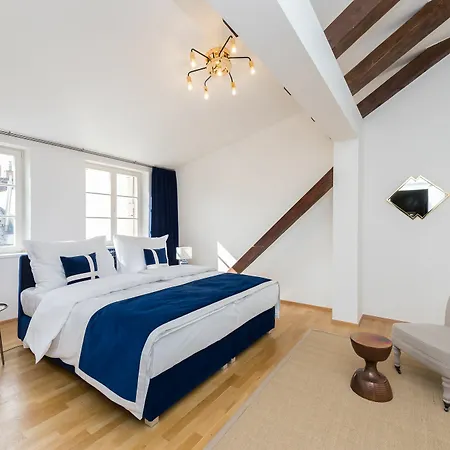 Empirent Castle Apartment Prague