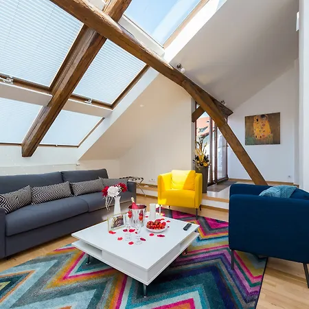 Empirent Castle Apartment Prague