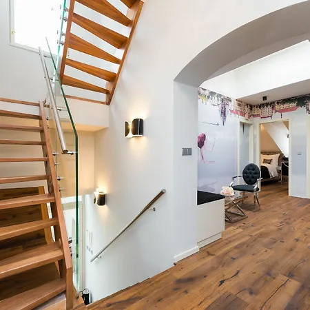 Apartment Empirent Castle