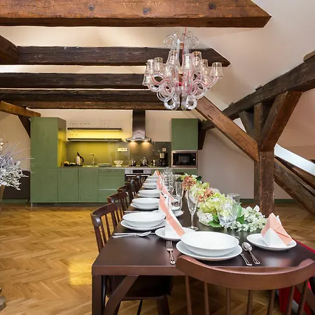 Apartment Empirent Castle Prague