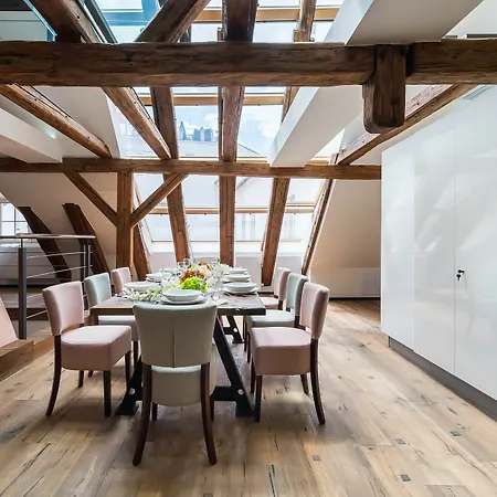 Empirent Castle Apartment *