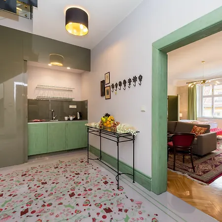Apartment Empirent Castle *