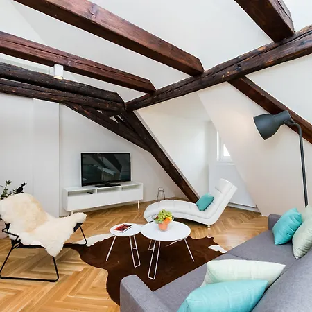 Apartment Empirent Castle